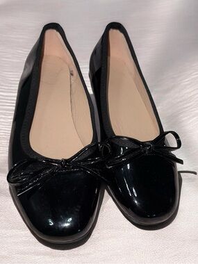 Women’s Black Patent Bow Ballet Flats Size 35 / US Size 4.5/5